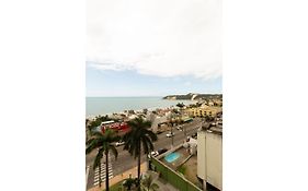 Apartamento com 2 quartos em Ponta Negra com vista para o mar por Carpediem
